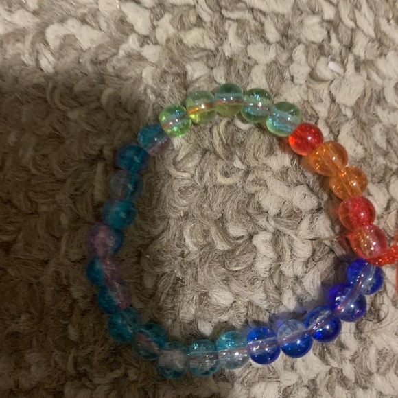 I love bracelets - Picture 2 of 3